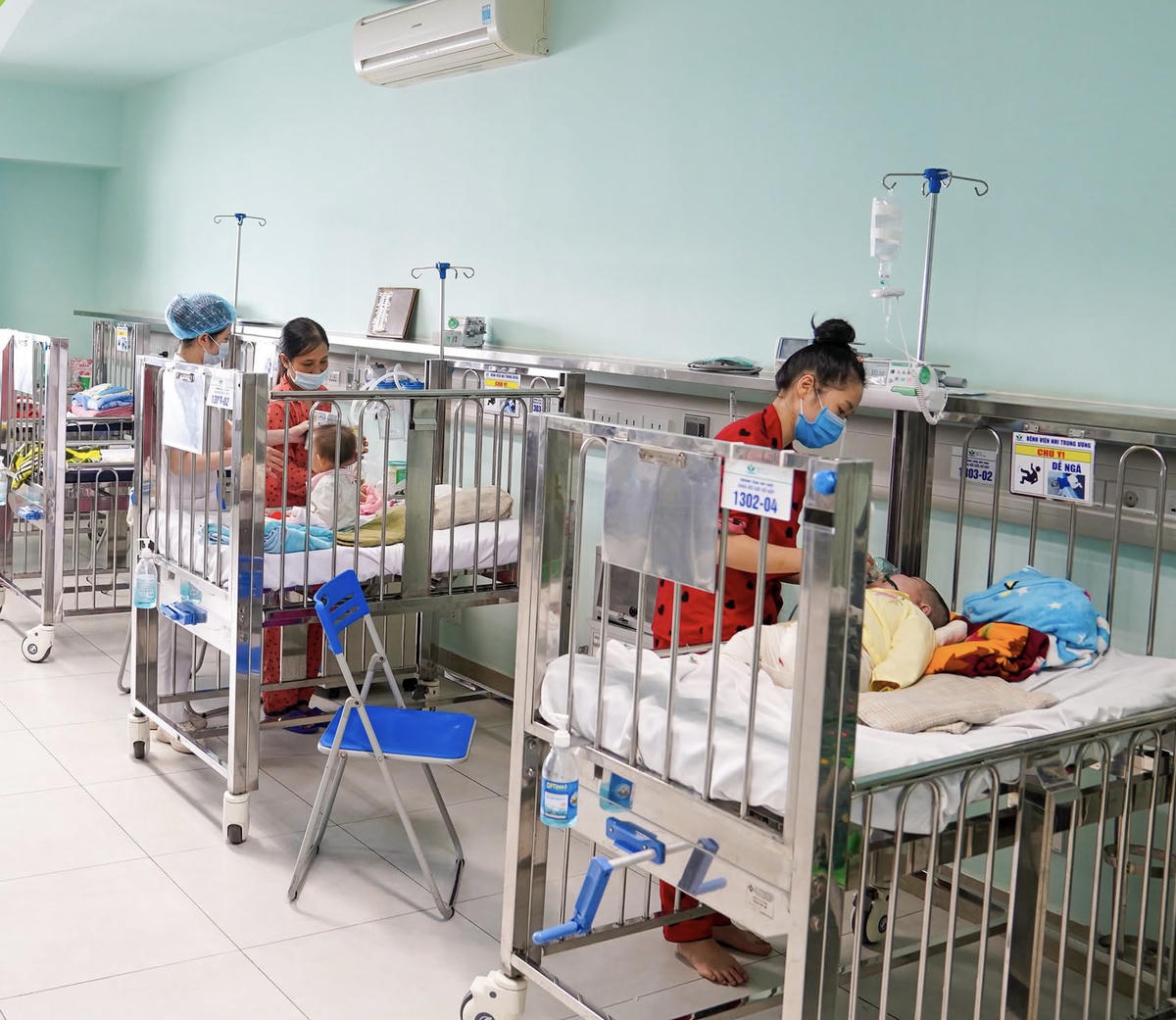 Tay chân miệng tăng nhanh: Cảnh báo biến chứng nặng