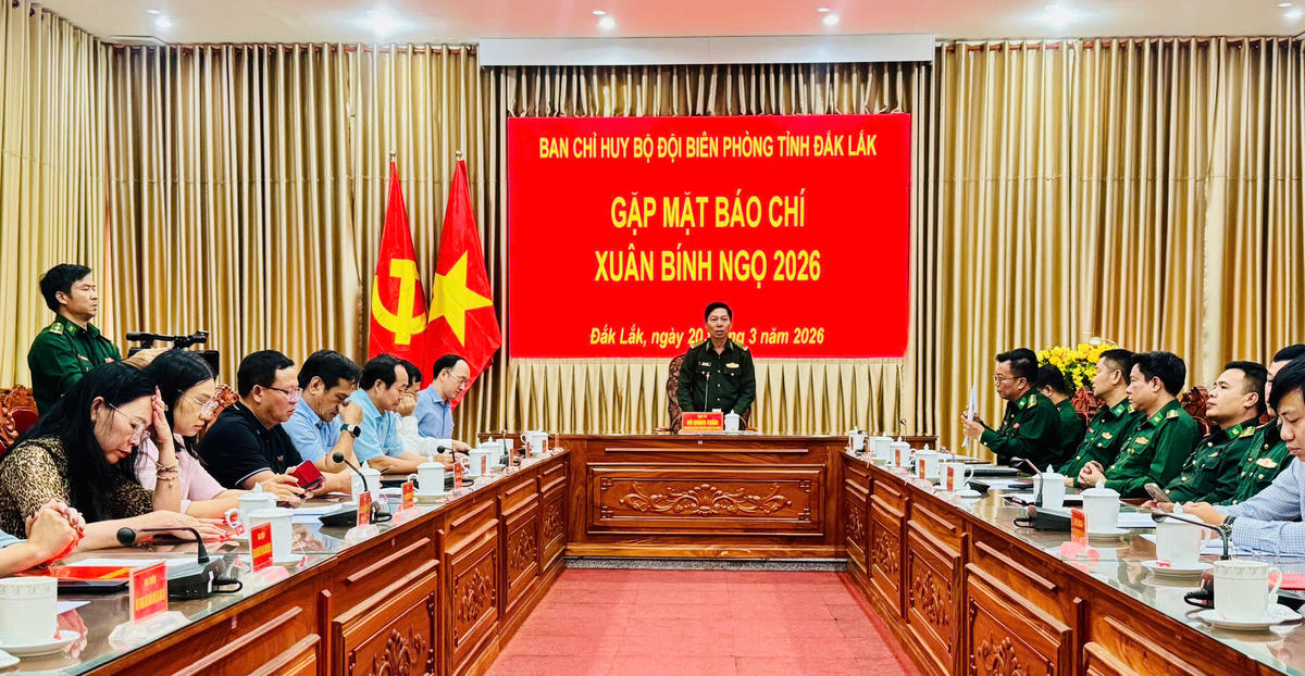 Toàn cảnh buổi gặp mặt. Ảnh: TN.