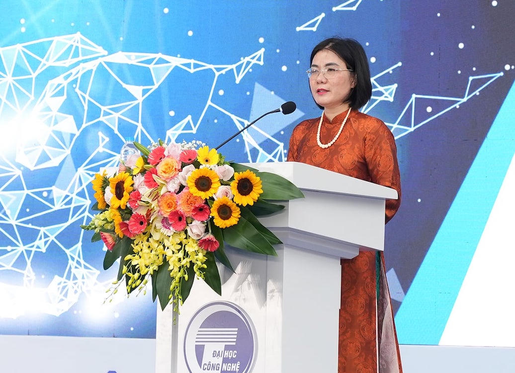 TS Nguyễn Thu Hương - Phó Hiệu trưởng Trường Đại học Công nghệ - Đại học Quốc gia Hà Nội.