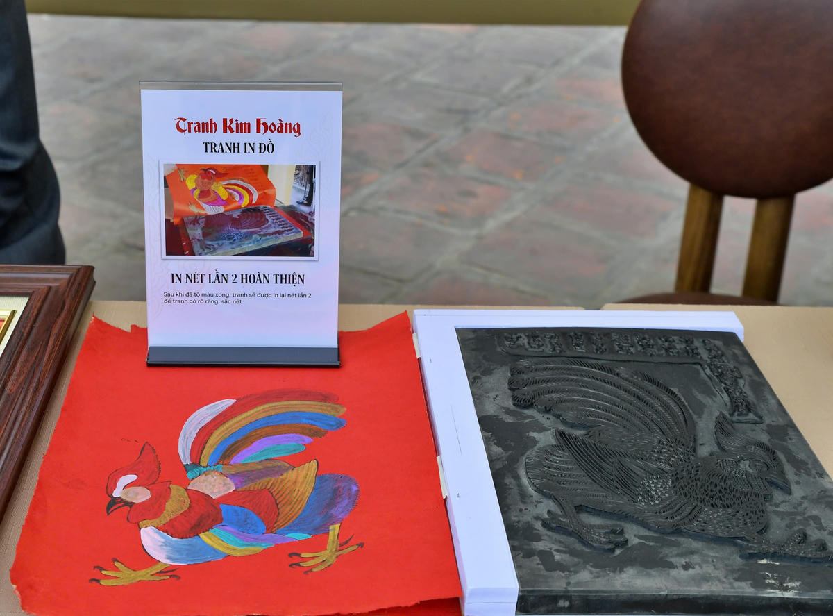 Khung in trải nghiệm tranh Kim Hoàn.