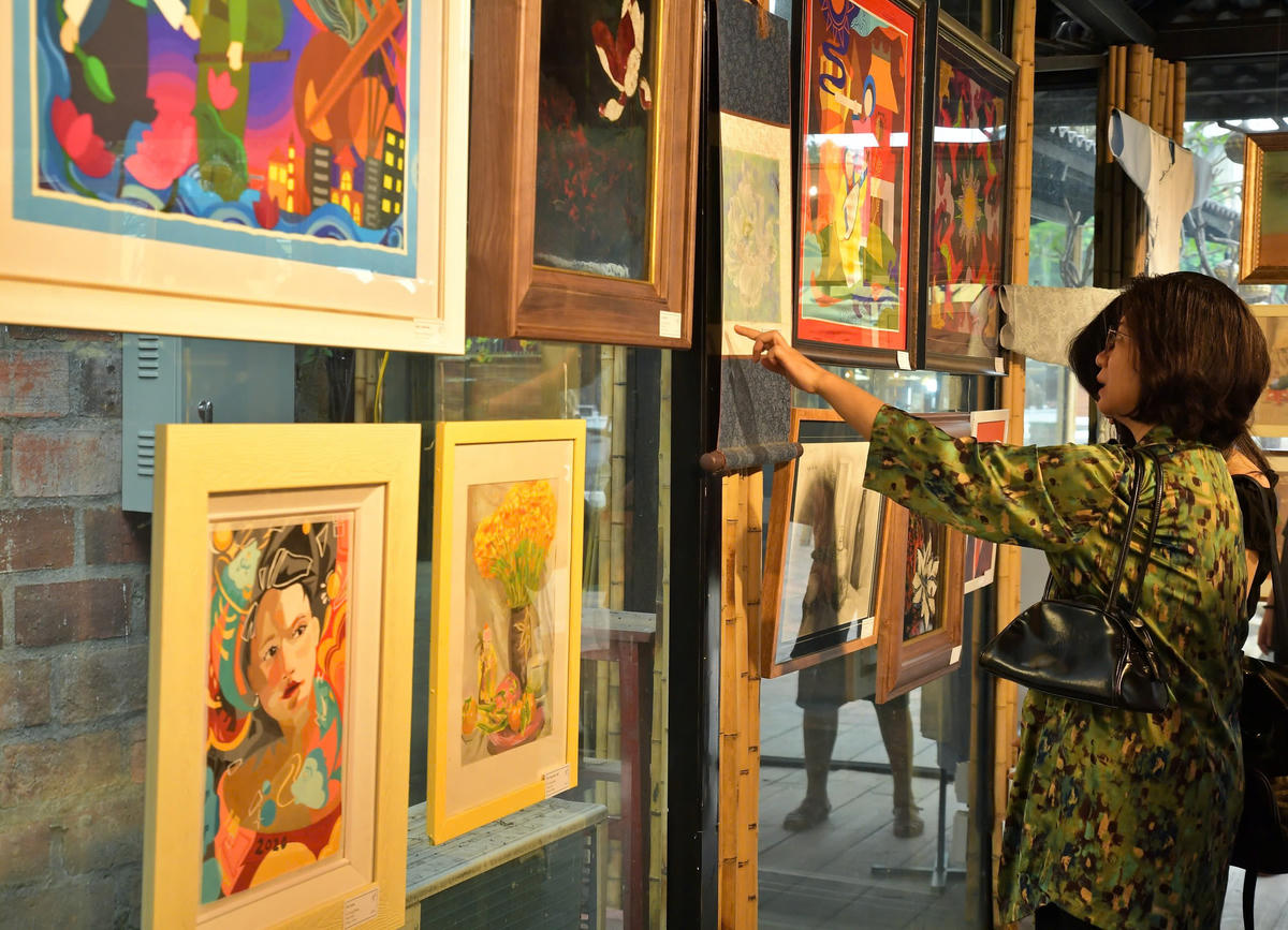 Những tác phẩm có sức hấp dẫn riêng.