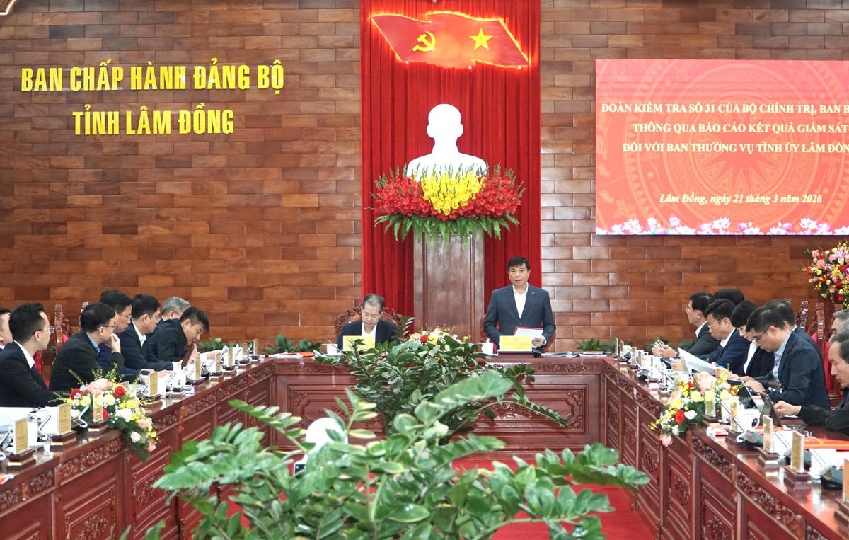 Quang cảnh buổi làm việc. Ảnh X.H