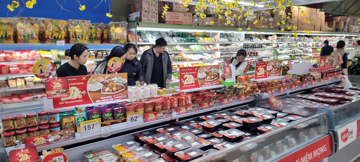 Hệ thống siêu thị Vinmart, Vinmart+ ghi dấu ấn bằng một số hàng nhãn riêng nổi bật. Ảnh: Nam Anh.