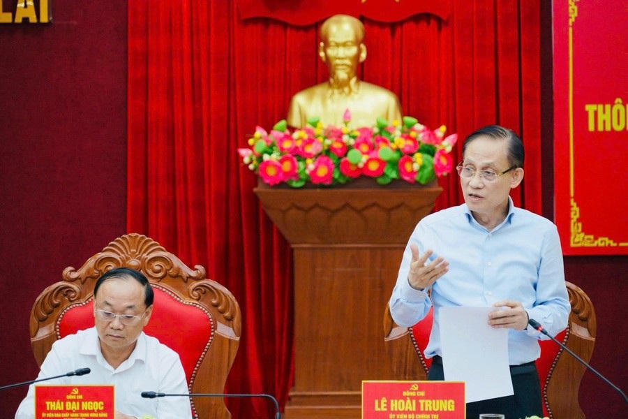 Ông Lê Hoài Trung, Bộ trưởng Bộ Ngoại giao phát biểu tại buổi làm việc. Ảnh: CV.