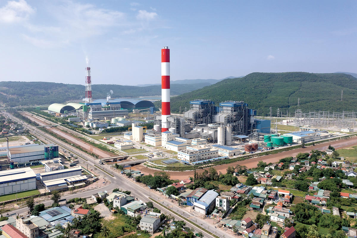 Khu kinh tế Nghi Sơn, trung tâm công nghiệp của tỉnh Thanh Hóa hiện đang có hàng loạt cơ chế ưu đãi về thuế và đất đai. Ảnh: Nghi Sơn.