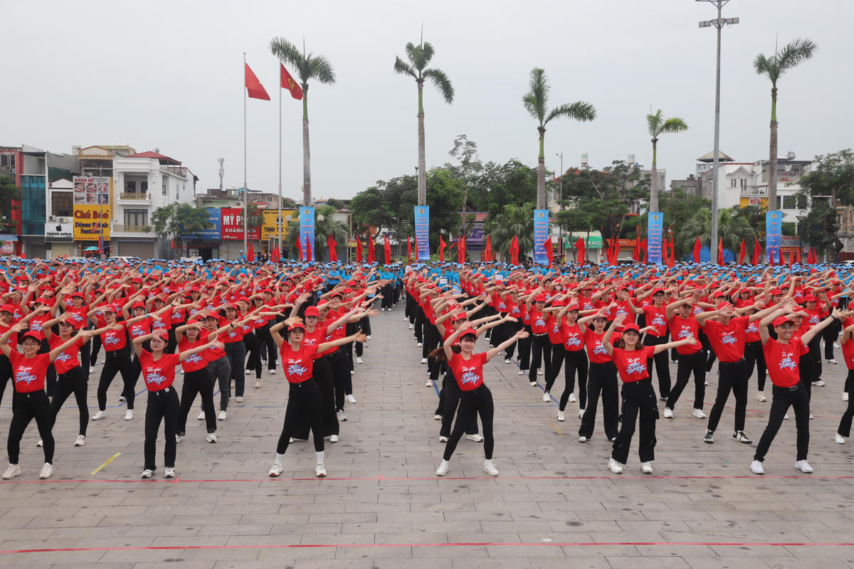 Gần 3.000 đoàn viên, công nhân, lao động TP Hải Phòng tham gia lễ phát động Tháng công nhân 2025. Ảnh: PT.