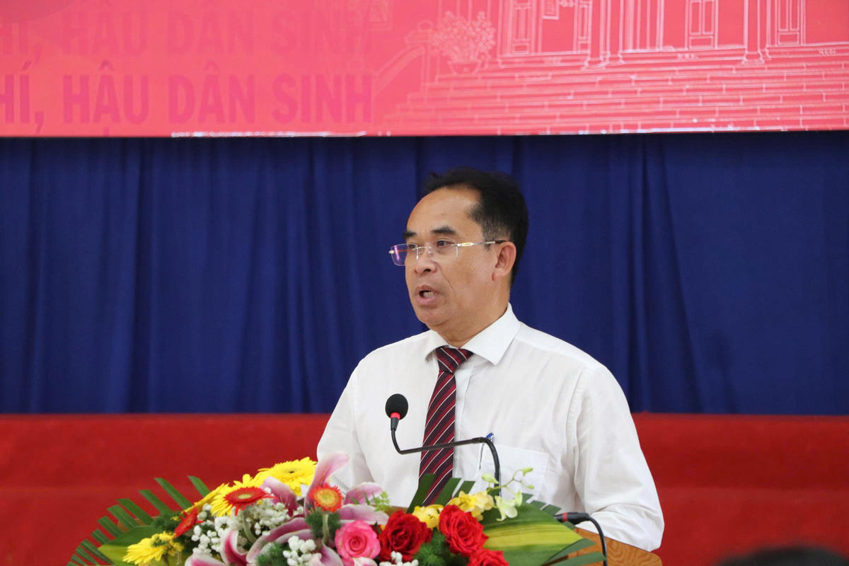 Phó Chủ tịch UBND TP Đà Nẵng Trần Anh Tuấn phát biểu tại tọa đàm. Ảnh: Tấn Thành