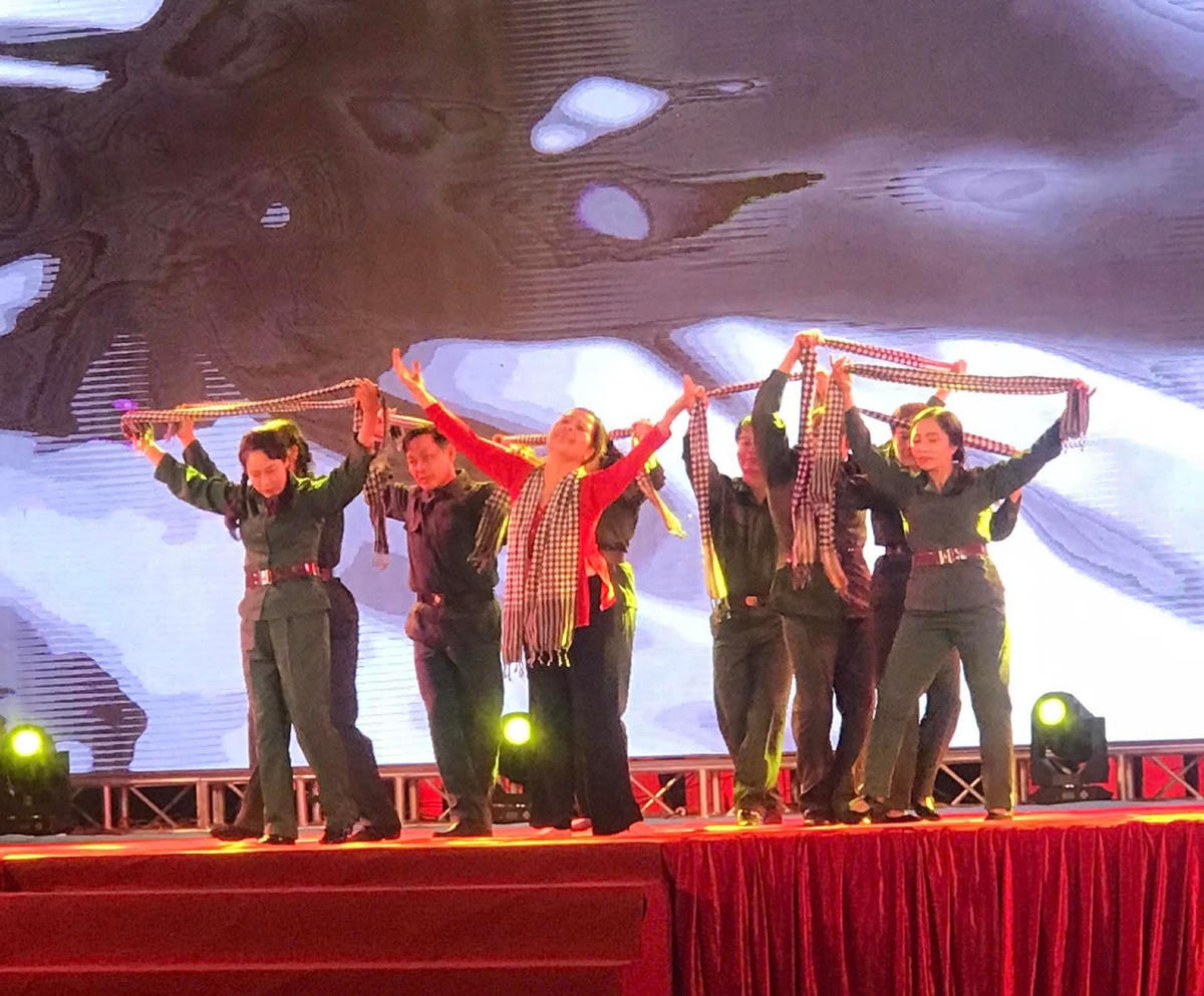 Những vũ điệu huyền ảo             