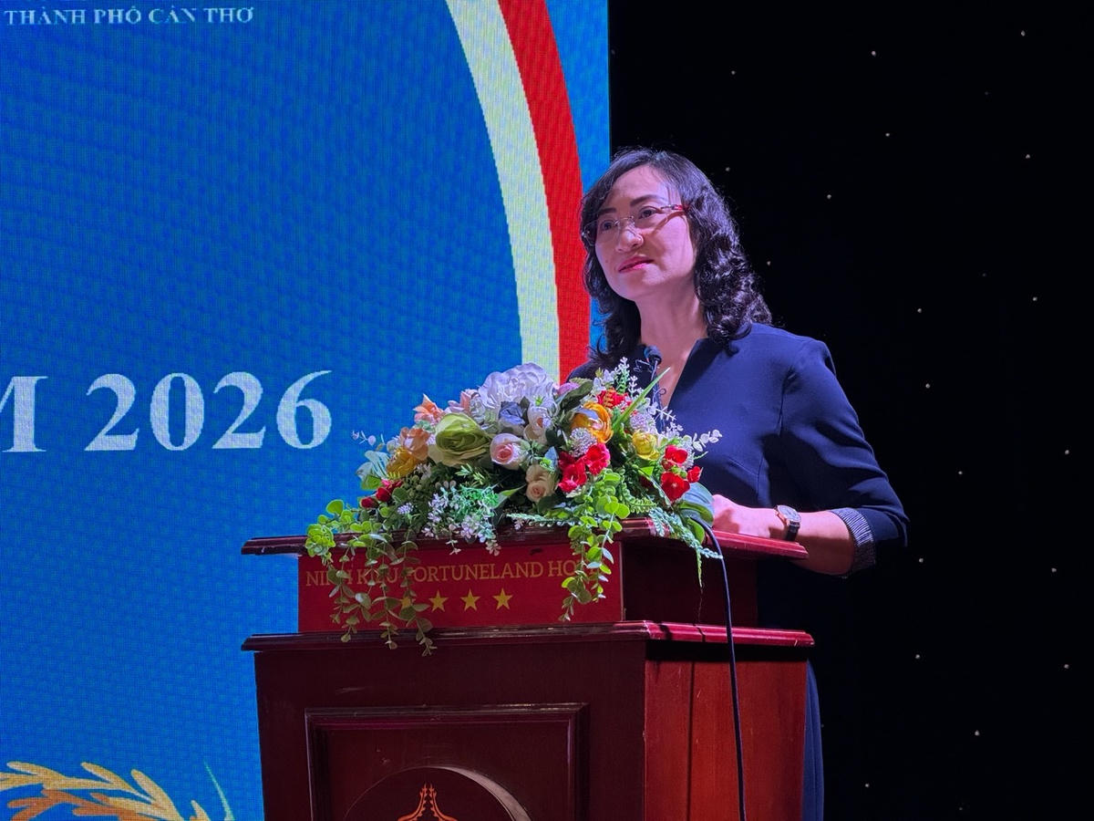 Thứ trưởng Bộ Công Thương Phan Thị Thắng phát biểu tại hội nghị. Ảnh: BT