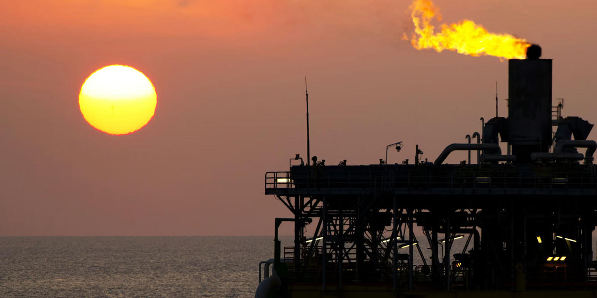 Nguồn cung năng lượng toàn cầu: Bấp bênh tại điểm nghẽn Trung Đông