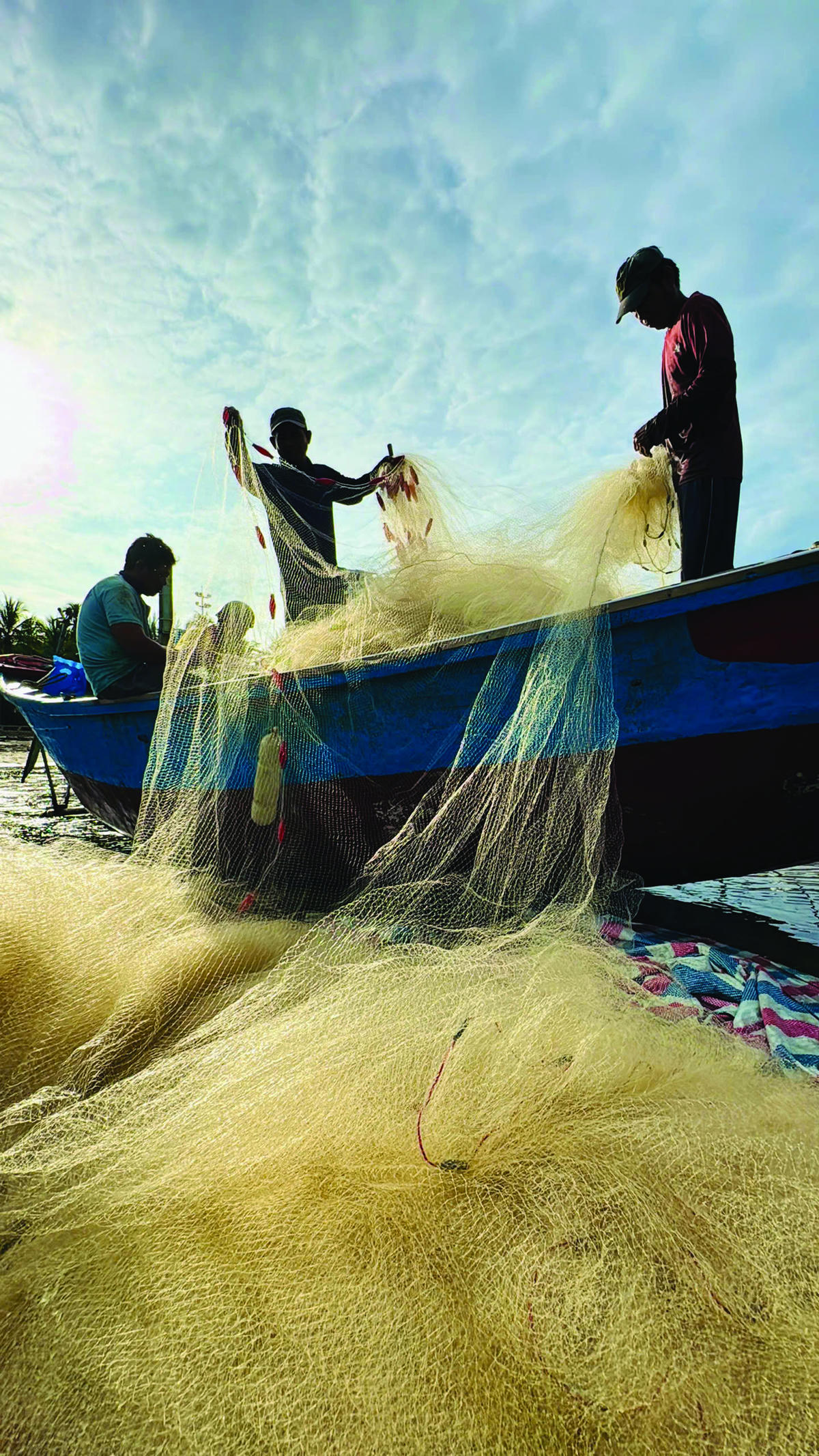 'Bến lưới' trên bãi Tầm Dương