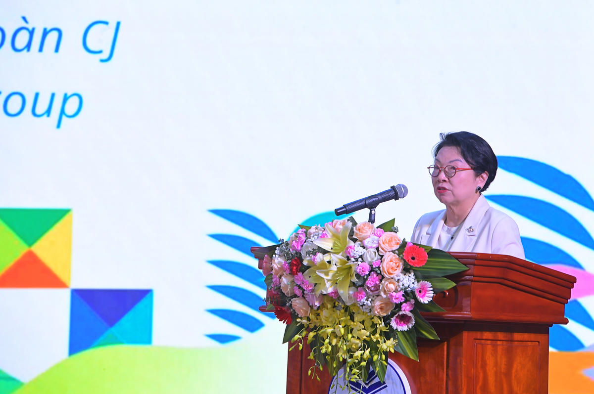 Bà Heekyung Jo Min, Trưởng bộ phận Trách nhiệm xã hội doanh nghiệp, Tập đoàn CJ khẳng định, sẽ tiếp tục đồng hành trong giai đoạn mới, mở rộng cơ hội học tập chất lượng cho học sinh, đặc biệt là nữ sinh học sinh dân tộc thiểu số, qua đó góp phần xây dựng nguồn nhân lực sáng tạo trong tương lai.