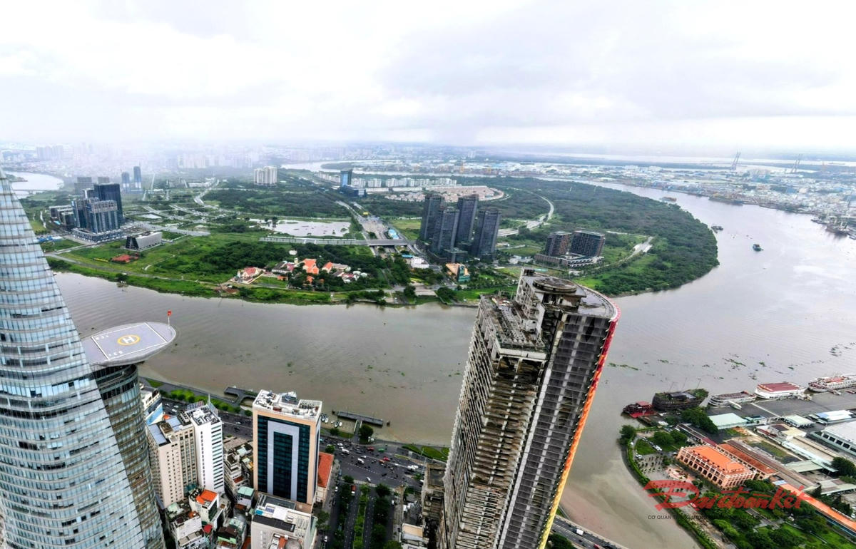 Toàn cảnh khu đô thị mới Thủ Thiêm nhìn từ trung tâm TP Hồ Chí Minh. Ảnh: Hồng Phúc.