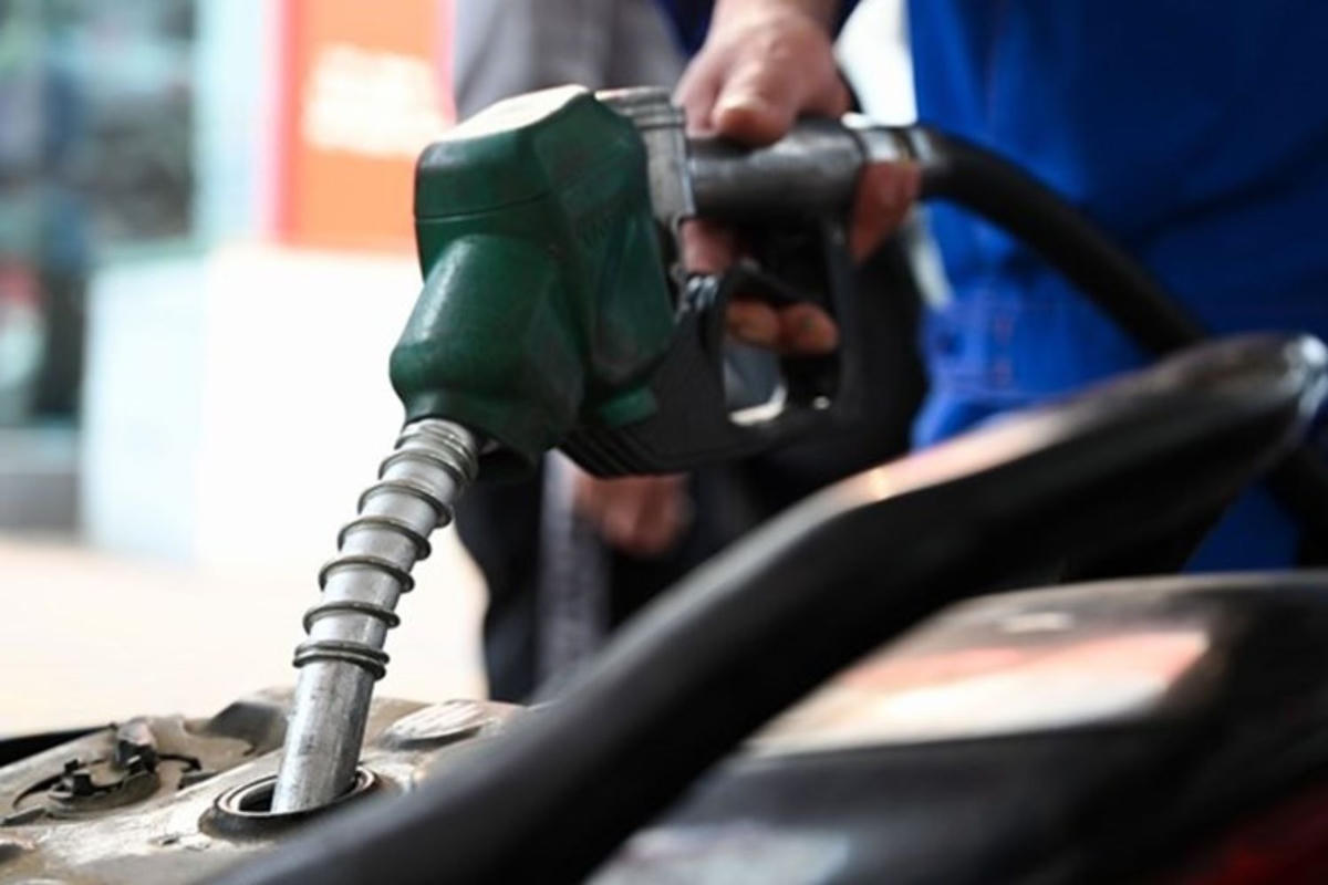 Giá xăng dầu giả mạnh