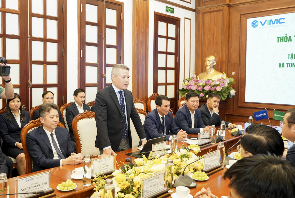 Ông Nguyễn Cảnh Tĩnh – Chủ tịch HĐQT VIMC phát biểu tại buổi lễ