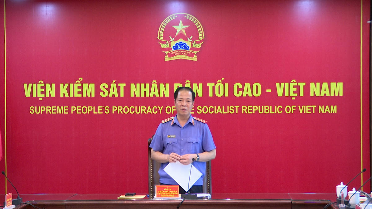 Phó Viện trưởng Viện Kiểm sát Nhân dân Tối cao Trần Hải Quân phát biểu. Ảnh: Nguyễn Nghĩa.