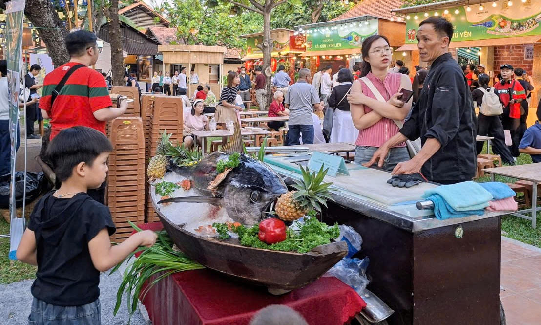 TP Hồ Chí Minh: Hàng trăm món ngon 3 miền và quốc tế có mặt tại lễ hội ẩm thực