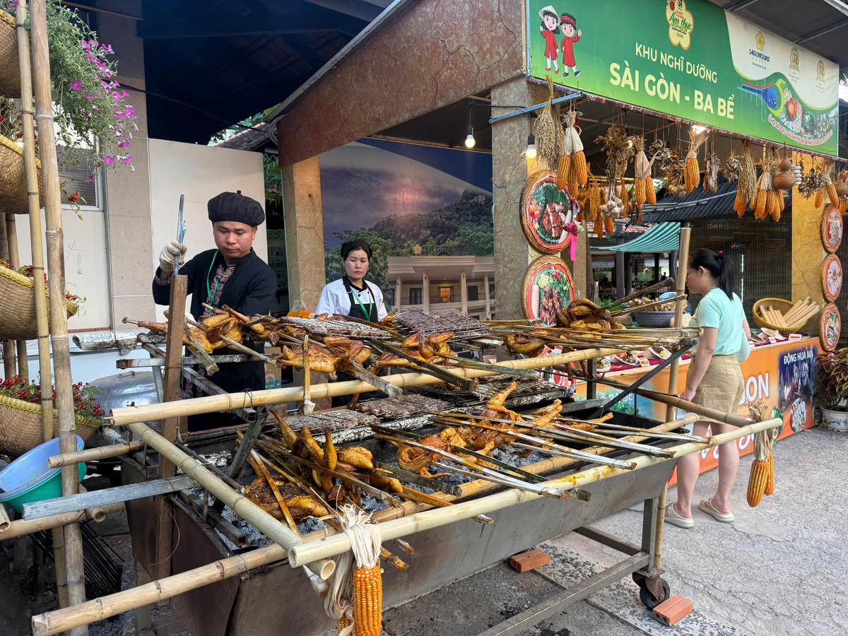 TP Hồ Chí Minh: Hàng trăm món ngon 3 miền và quốc tế có mặt tại lễ hội ẩm thực