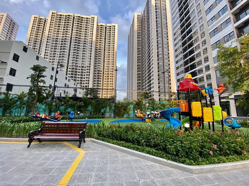 Các chung cư phía Tây Hà Nội, nơi ghi nhận giao dịch giảm mạnh trên thị trường thứ cấp. Ảnh: H.G