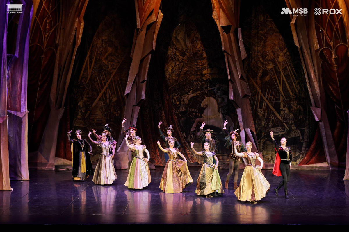 Sức hút đặc biệt của “Romeo và Juliet” trên sân khấu Nhà hát Hồ Gươm