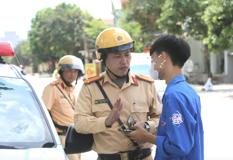 Từ đầu năm 2026, lực lượng CSGT Thanh Hóa đã kiểm tra và xử lý nhiều trường hợp vi phạm giao thông liên quan đến học sinh. Ảnh: Phúc Tuấn