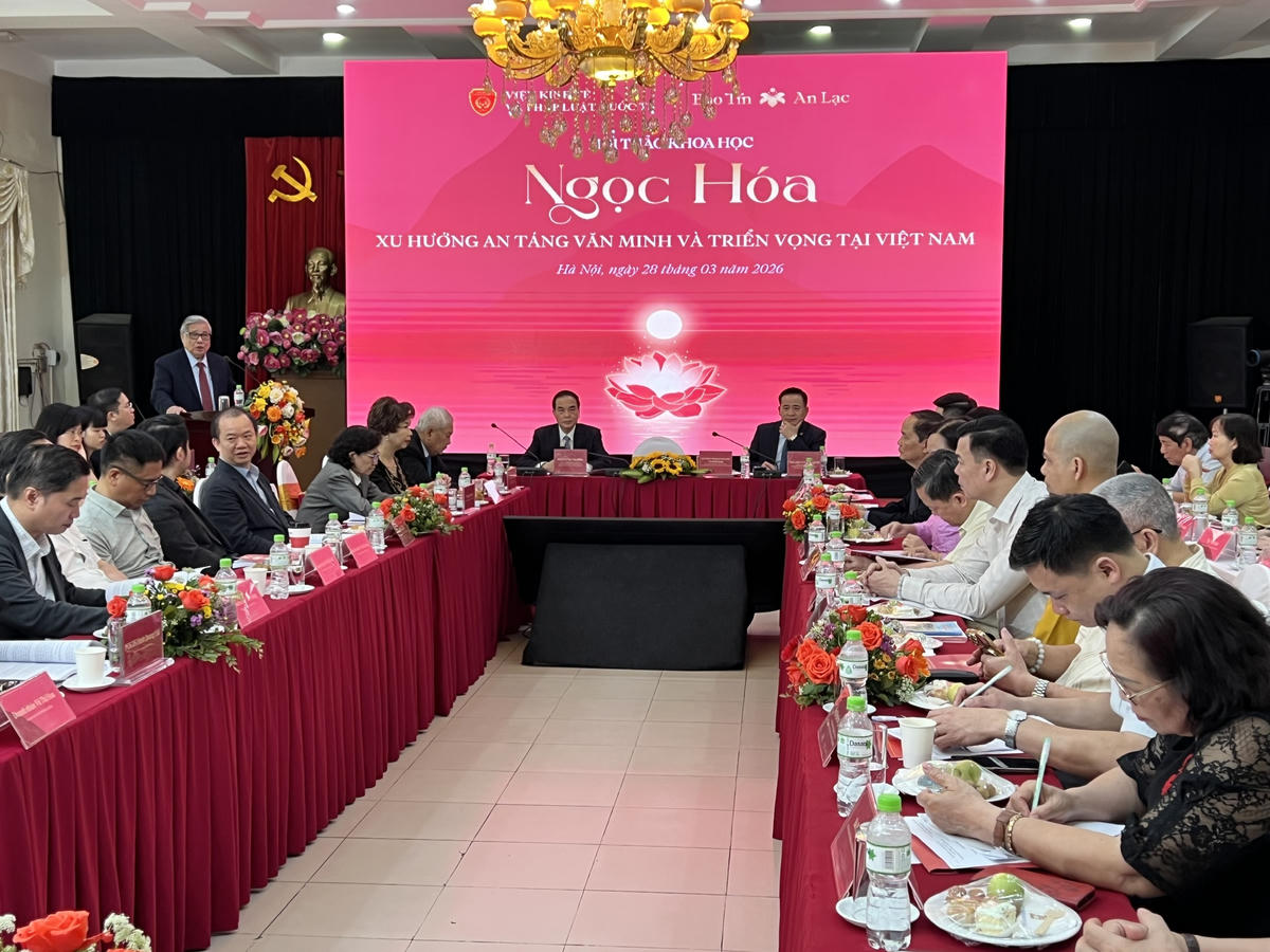 Các đại biểu tham dự hội thảo