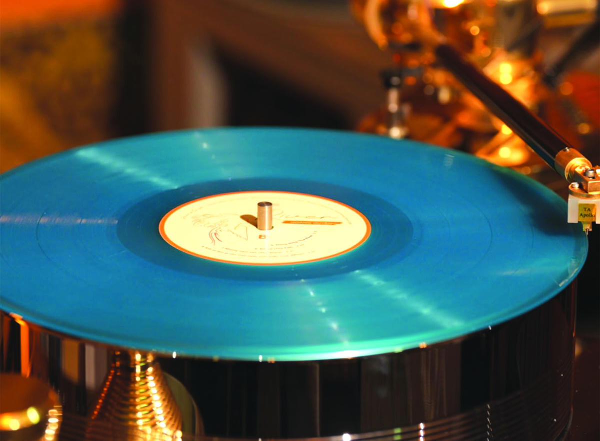 Đĩa than “Như chưa bắt đầu” của nhạc sĩ Đức Trí.