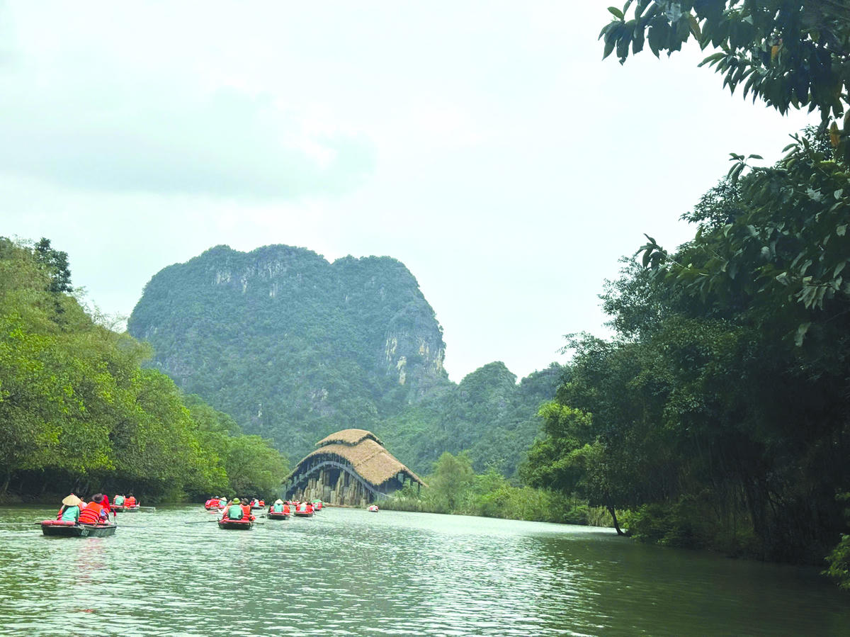 Tràng An - vẻ đẹp "sơn thủy hữu tình".