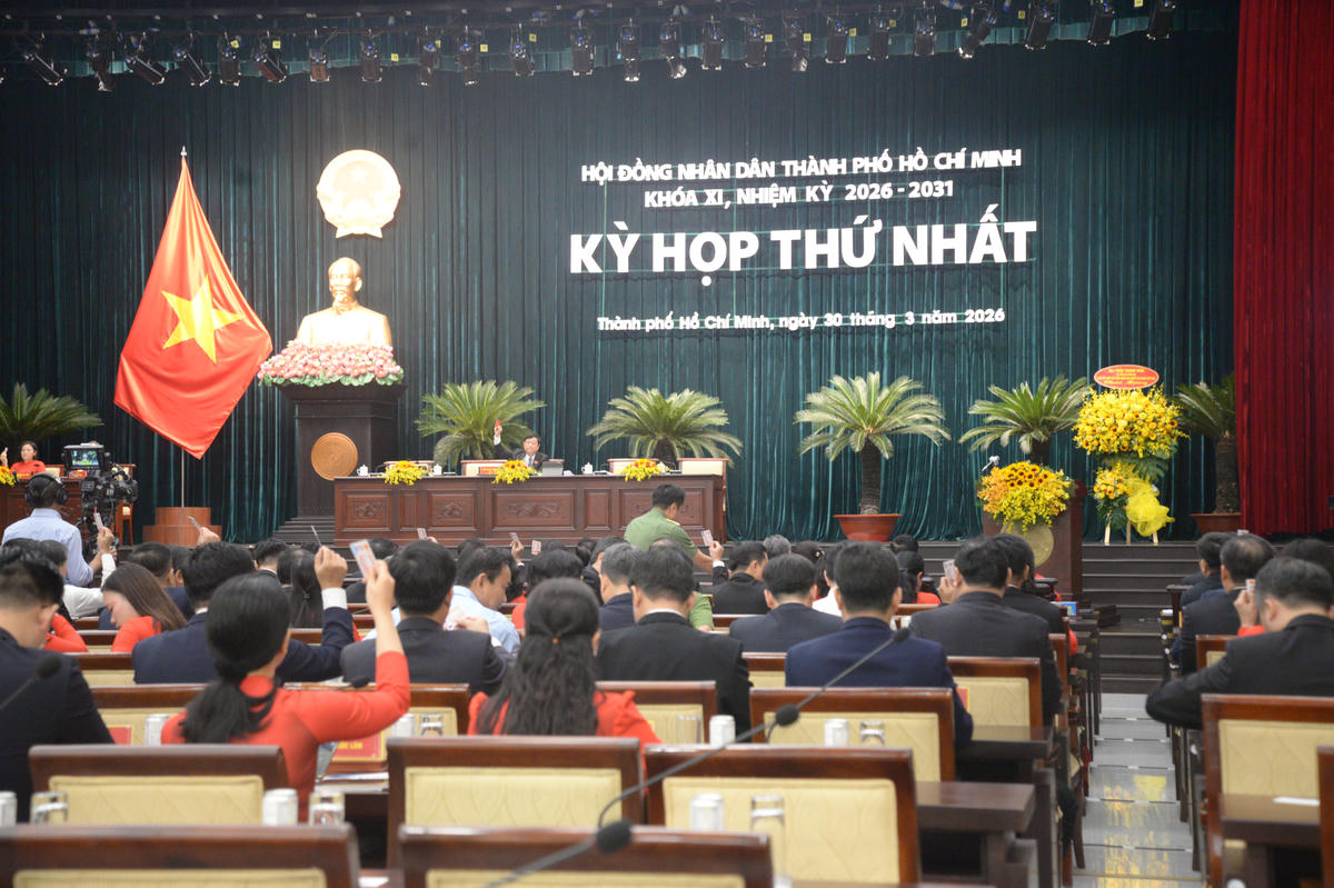 Toàn cảnh kỳ họp HĐND thành phố sáng 30/3. Ảnh: H.Đ