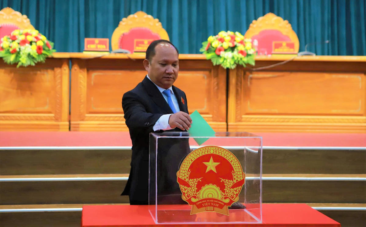 Ông Rah Lan Chung tái đắc cử Chủ tịch HĐND tỉnh Gia Lai khóa XIII. Ảnh: CV.