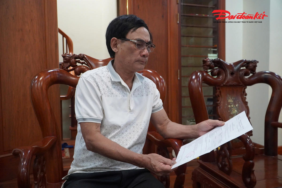 Tương tự, ông Đặng Ngọc Lý – Giám đốc Công ty CP Thương mại Tổng hợp Lý Thanh Sắc chia sẻ, năm 2010, ông vay 6 tỷ đồng trên tổng mức đầu tư 20 tỷ đồng để xây dựng xưởng gỗ, sản xuất kinh doanh tại CCN Bắc Thạch Quý. Sau đó, ông đầu tư thêm máy móc, tổng mức đầu tư tăng lên 38 tỷ đồng. Tuy nhiên, hoạt động kinh doanh của doanh nghiệp ông Lý gặp nhiều khó khăn. Năm 2014, xảy ra 2 vụ cháy liên tiếp cách nhau 20 ngày do chập điện từ mùn cưa, công ty thiệt hại khoảng 5 tỷ đồng và hư hỏng nhiều máy móc.