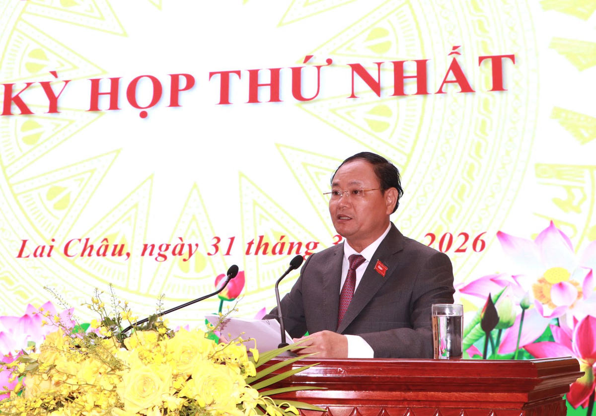 Ông Lê Minh Ngân phát biểu nhận nhiệm vụ. Ảnh: Cổng TTĐT tỉnh Lai Châu.