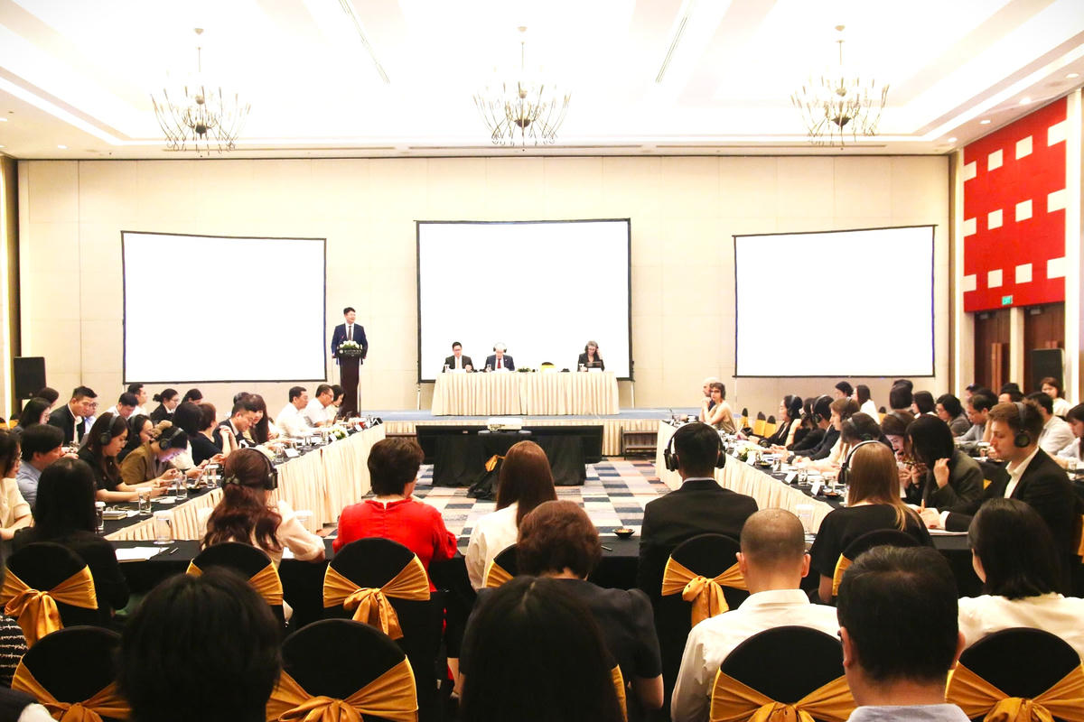 Quang cảnh phiên thảo luận.