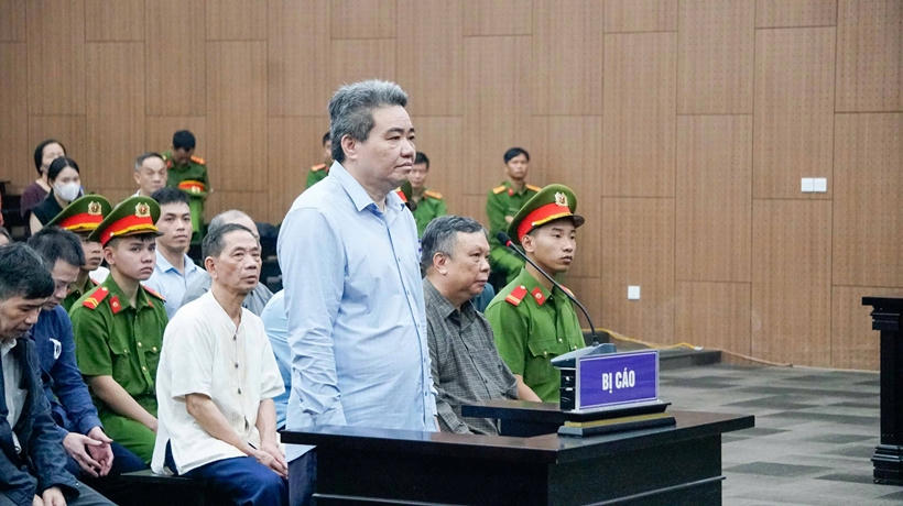Bị cáo Nguyễn Văn Dân, Giám đốc Công ty Hoàng Dân tại phiên tòa.