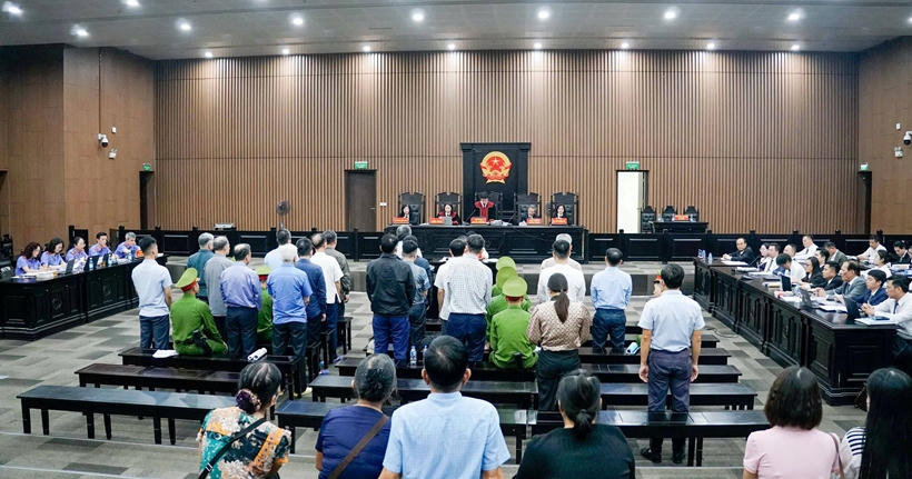Toàn cảnh phiên tòa xét xử sơ thẩm cựu Thứ trưởng Hoàng Văn Thắng.