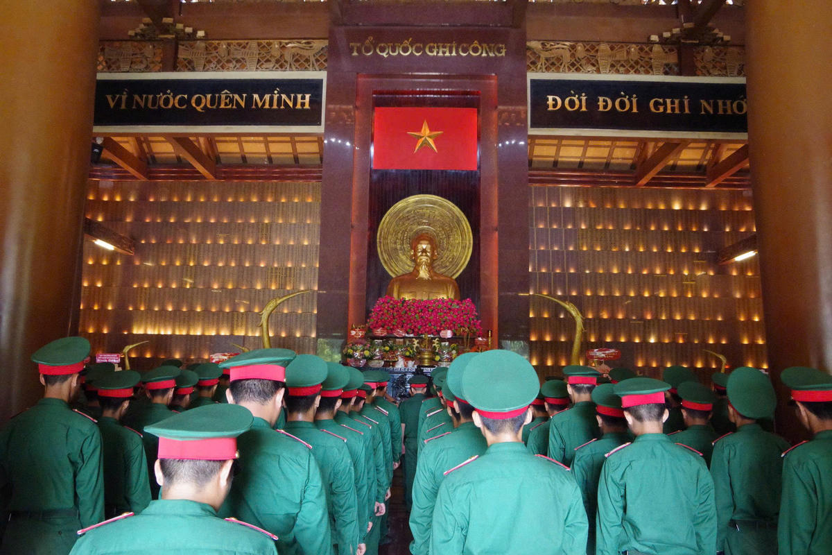 Quang cảnh chương trình về nguồn. Ảnh: Hùng Nguyễn.