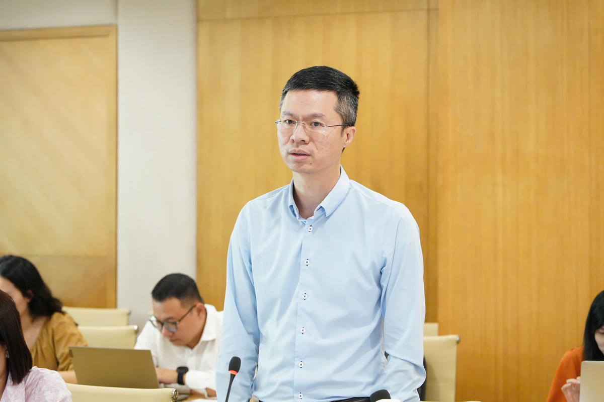 Phó Chủ tịch Ủy ban Tiêu chuẩn Đo lường Chất lượng Quốc gia Trần Đăng Khoa chia sẻ về dự thảo&nbsp;Tiêu chuẩn quốc gia về  Dịch vụ công trực tuyến.