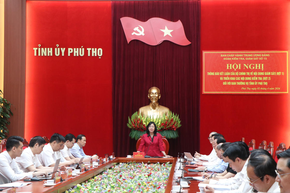 Đoàn kiểm tra, giám sát số 15 của Bộ Chính trị, Ban Bí thư làm việc với Ban Thường vụ Tỉnh ủy Phú Thọ để thông báo Kết luận của Bộ Chính trị về nội dung giám sát (đợt 1) và triển khai các nội dung kiểm tra (đợt 2).