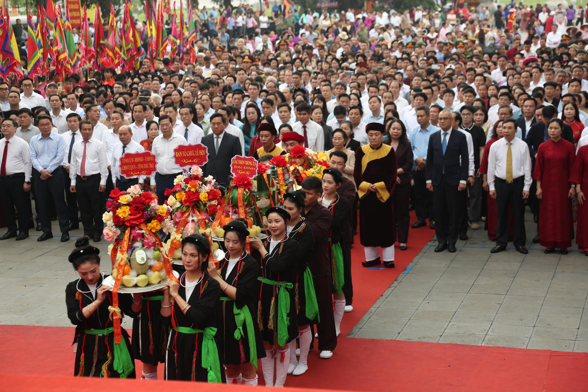 Khai hội Tây Thiên, nơi Phật giáo và Tín ngưỡng thờ Mẫu hòa quyện