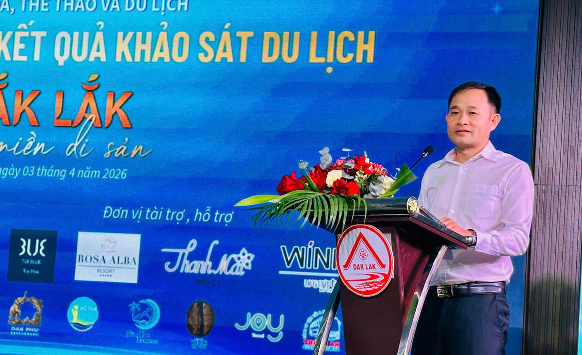 Ông Lê Phúc Long, Phó Giám đốc Sở Văn hóa, Thể thao và Du lịch Đắk Lắk phát biểu khai mạc hội nghị. Ảnh: Lê Biết.