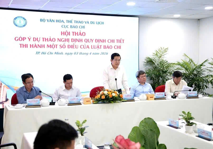 Ông Lưu Đình Phúc, Cục trưởng Cục Báo chí, phát biểu tại hội thảo. Ảnh: Lê Thoa. 

