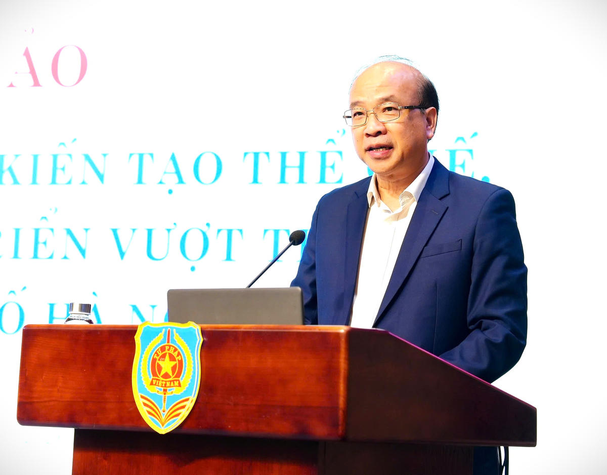 Thứ trưởng Bộ Tư pháp Phan Chí Hiếu. Ảnh: G.B.