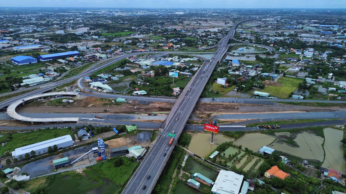 Đường cao tốc TP Hồ Chí Minh-Trung Lương (cao tốc Bắc-Nam) đoạn đi qua địa bàn Tây Ninh. Ảnh: Đ.Xá.&nbsp;