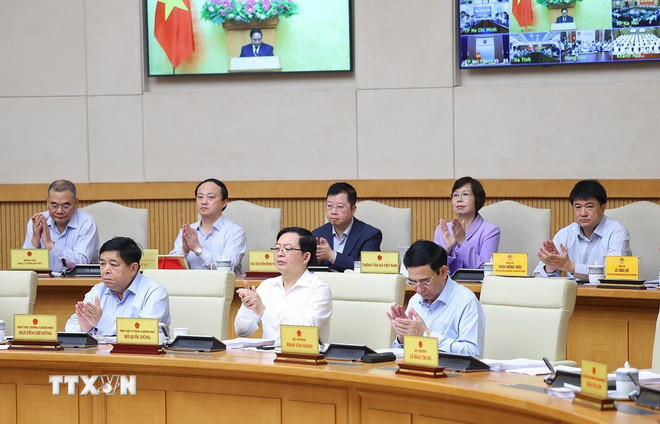 ttxvn-thu-tuong-chu-tri-phien-hop-chinh-phu-thuong-ky-thang-3-7.jpg