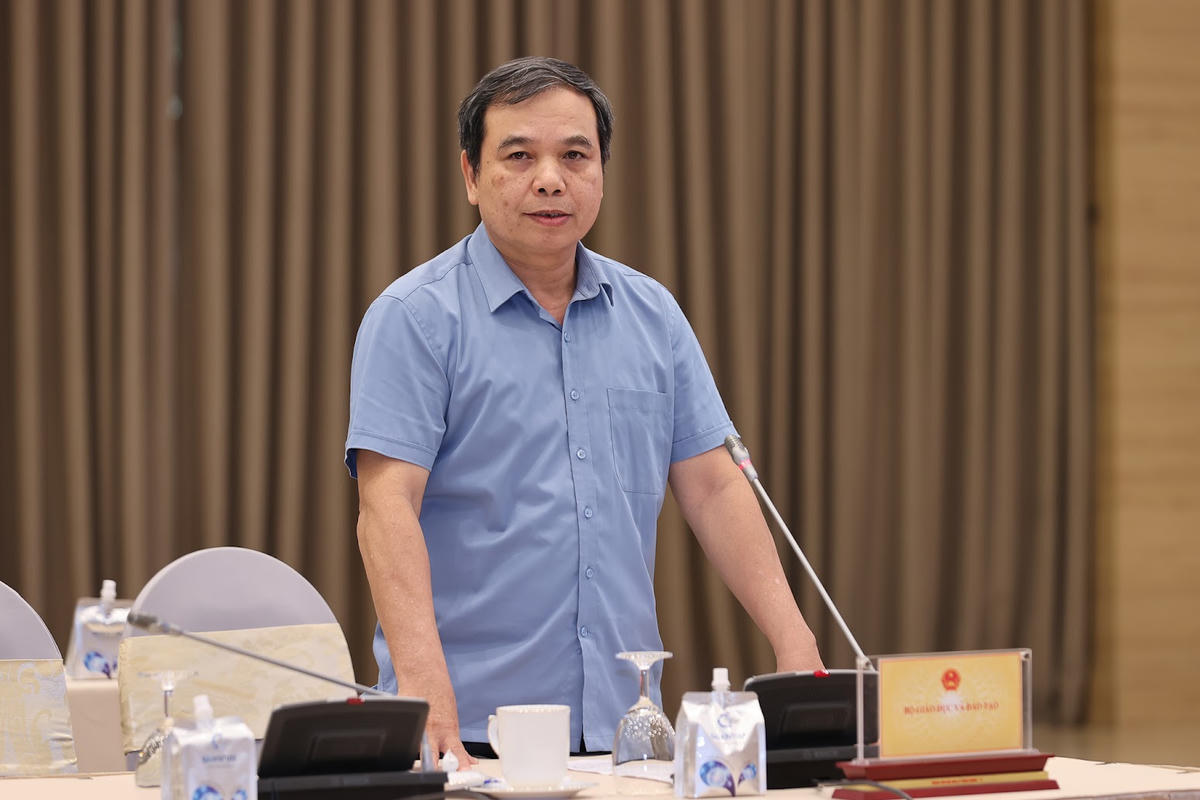 Vụ 300 tấn thịt lợn bệnh: Bộ GD&ĐT yêu cầu rà soát bếp ăn trường học, xử lý nghiêm vi phạm