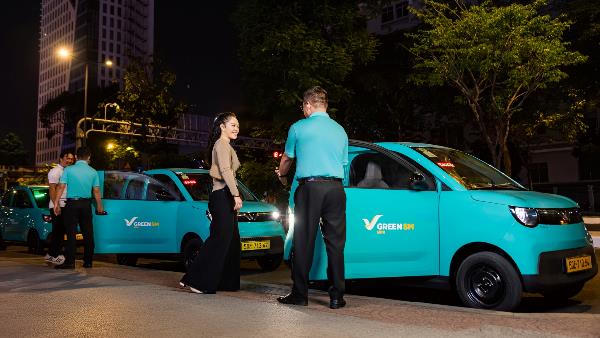 Xe ôm công nghệ tự tin lên đời 4 bánh với “cần câu cơm” VinFast Minio Green