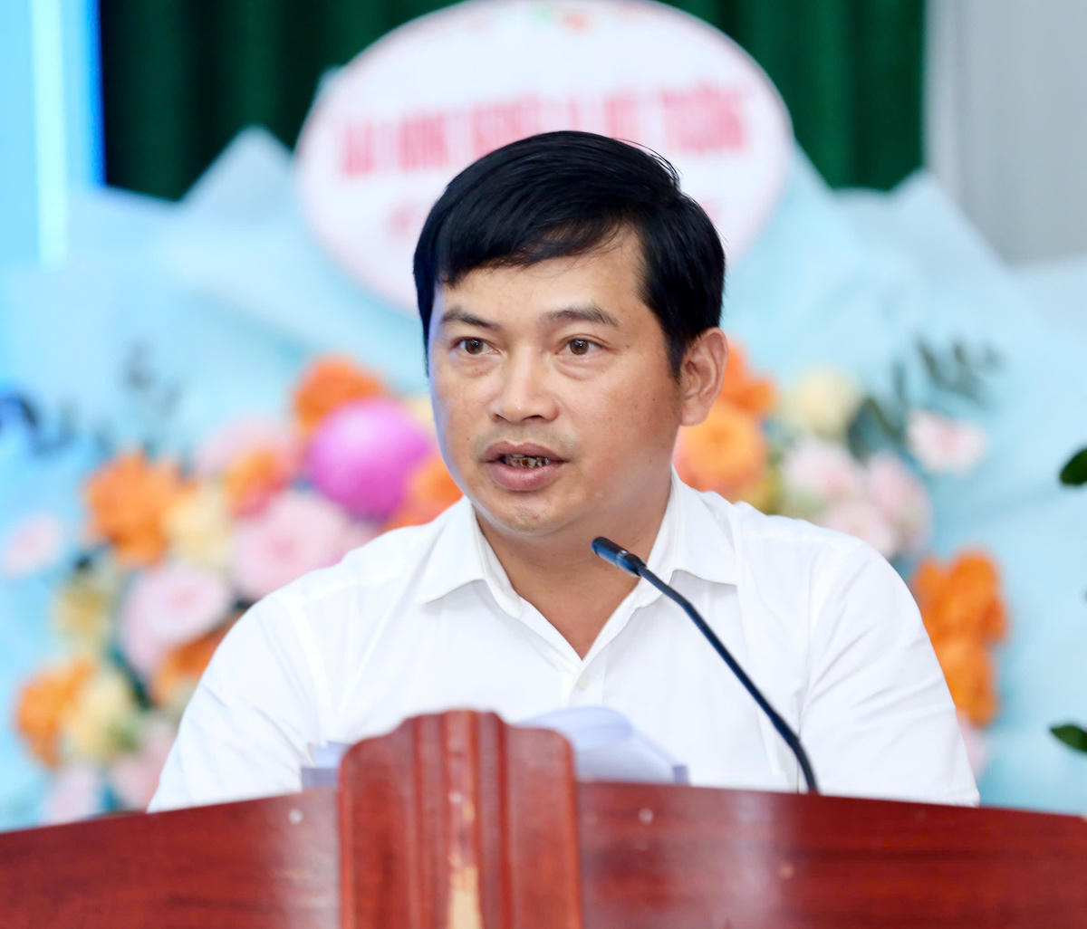 Nhà báo Trần Đại - Báo Nhà báo và Công luận trình bày tham luận tại đại hội. Ảnh: Đình Minh.