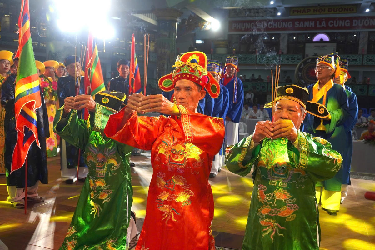 Trang nghiêm nghi lễ tại Lễ hội Quán Thế Âm Ngũ Hành Sơn Đà Nẵng