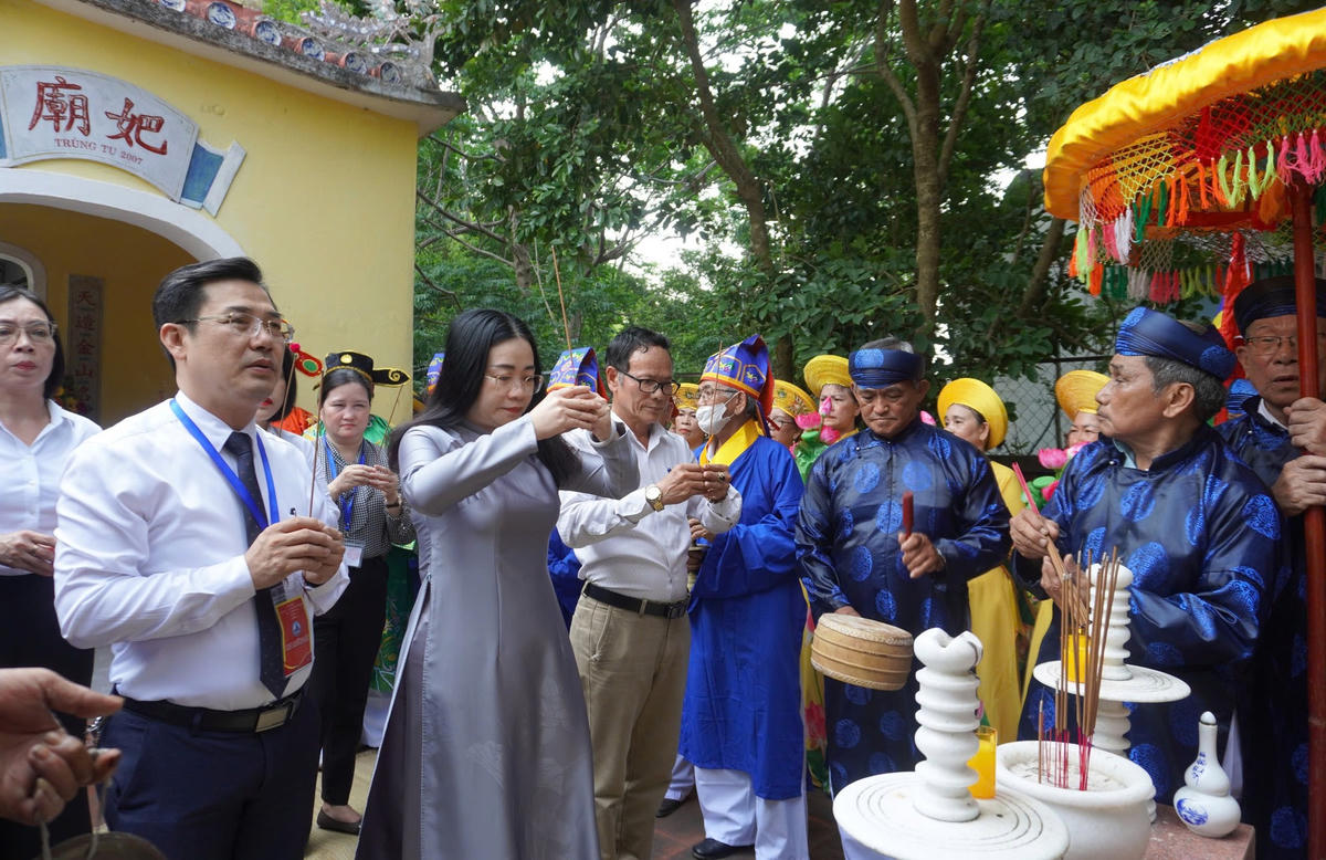 Trang nghiêm nghi lễ tại Lễ hội Quán Thế Âm Ngũ Hành Sơn Đà Nẵng