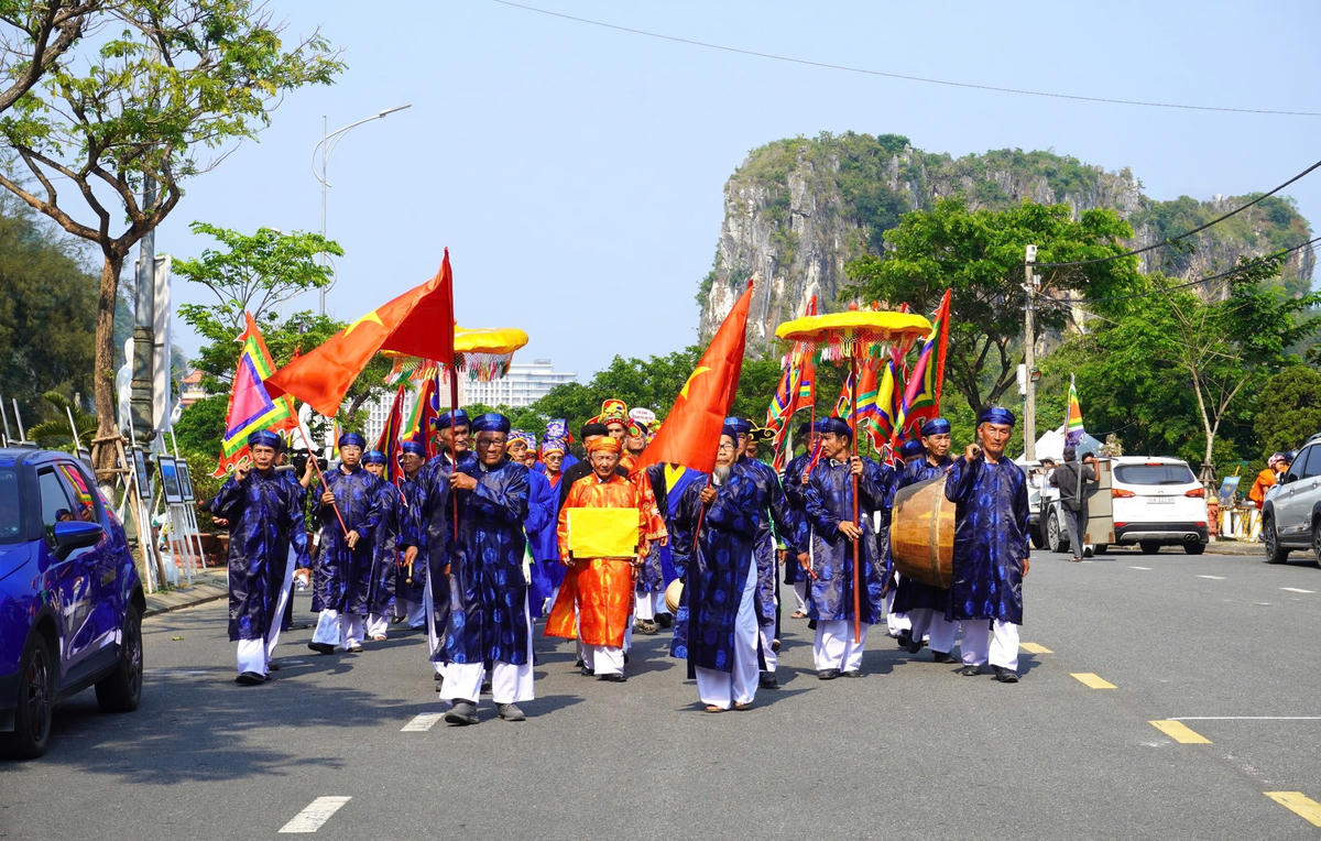 Trang nghiêm nghi lễ tại Lễ hội Quán Thế Âm Ngũ Hành Sơn Đà Nẵng